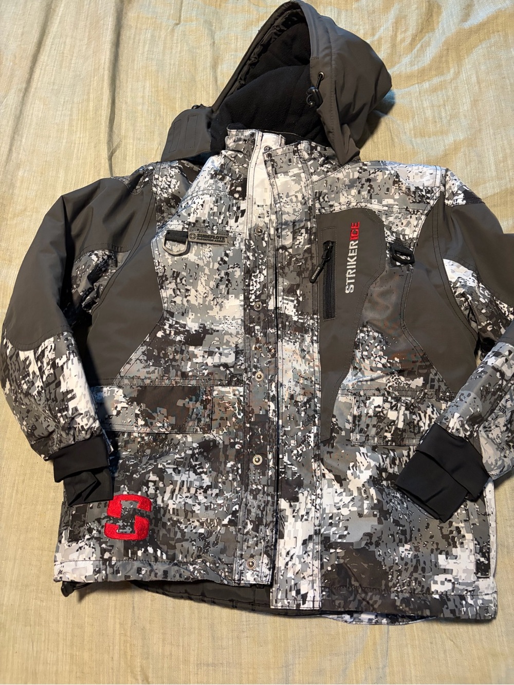 Striker ICE Boys' Gray Digital Camo Insulated Winter Puffer Jacket